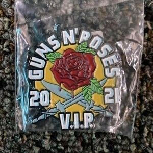 Guns n Roses 2021 VIP Only Pin Badge We're F'N Back Tour Rare Limited Edition